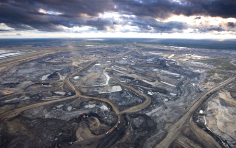 The Syncrude Aurora Oil Sands Mine, north of Fort McMurray, Canada. Photo: Elias Schewel via Flickr.