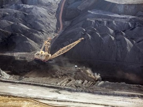 photo of Huge US coal leasing program releasing tens of Gigatonnes of carbon image