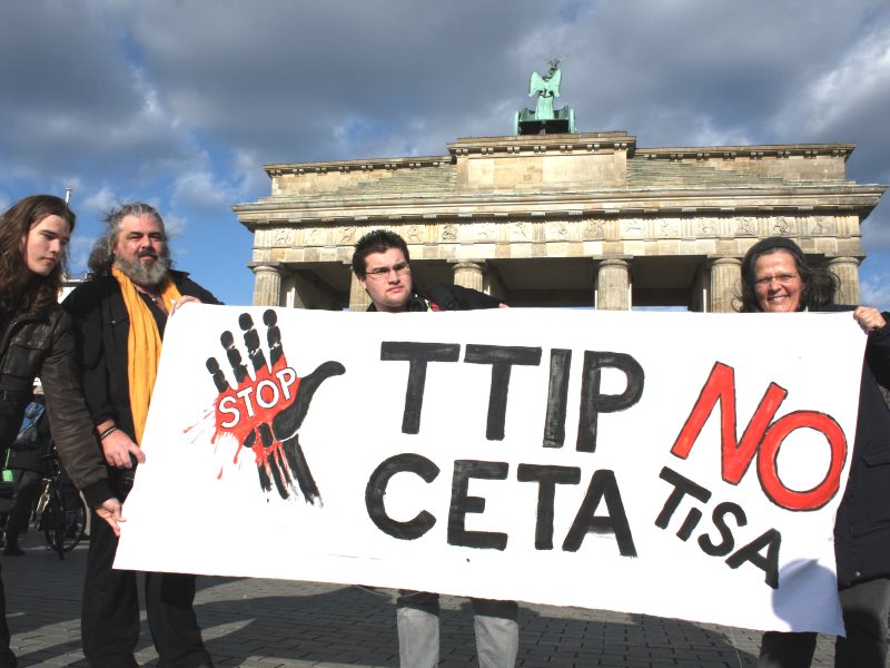 photo of Canada-EU 'TTIP' trade deal, CETA, down - but not out image