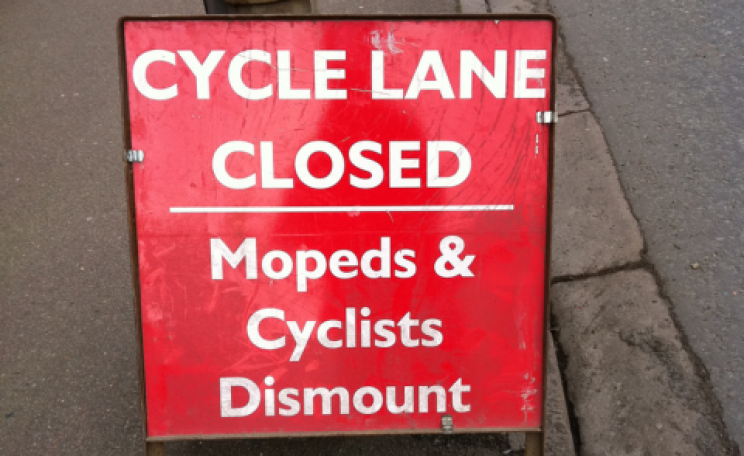 Cyclists dismount, and drivers get out and push. Photo: ned the head via Flickr.com