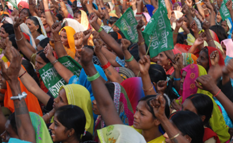 Protest against the Coca-Cola bottling plant at Mehdiganj. Photo: India Resource Center.