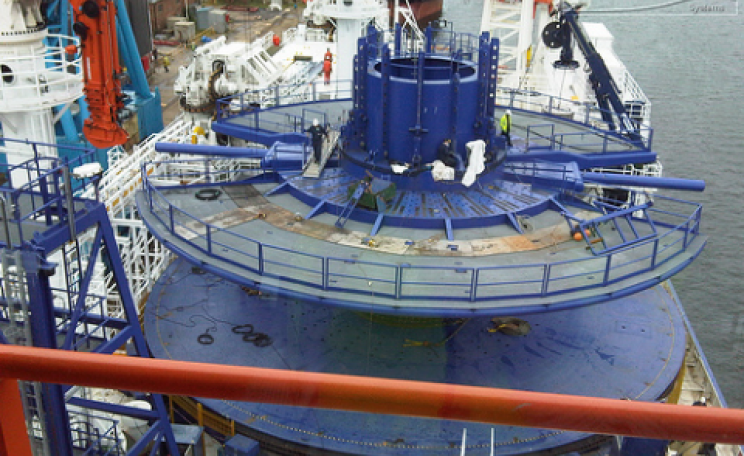 North Ocean 102 Cable Carousel, laying the UK-Holland interconnector across the North Sea in 2009. Photo: Global Marine Photos via Flickr.com.