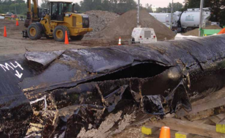 Enbridge's ruptured pipeline near the River Kalamazoo, Michigan, July 2010. Photo: NRDC.