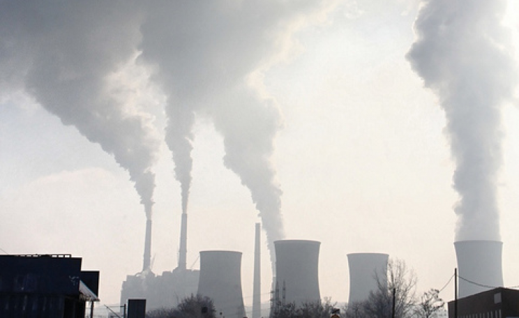 Coal fired power stations will be among those to benefit from the freezing of the 'carbon floor price'. Photo: Emilian Robert Vicol via Flickr.com.