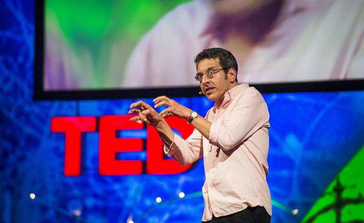 George Monbiot attempts to terrify his TED audience into loving nuclear power at TEDGlobal 2013 in Edinburgh, Scotland. June 12-15, 2013. Photo: TED Conference / James Duncan Davidson via Flickr.com.