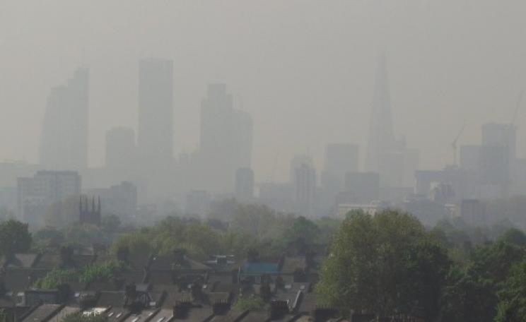 Air Pollution Level 5, London, April 30 2014. Photo: David Holt via Flickr.