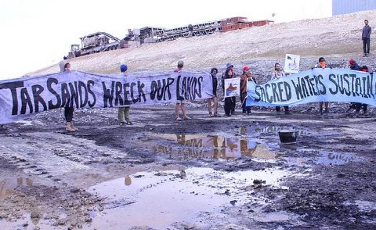 Action to shut down Utah tar sands mine - Summer Heat. Photo: 350.org via Flickr.