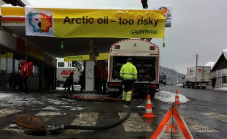 Greenpeace action at Shell's petrol station in Davos, January 2013. Photo: Greenpeace Switzerland via Flickr.