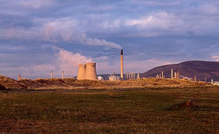 Under the new 'capacity market' regulations, Britain's dirtiest coal-fired plants are set to benefit. Photo: Dom Atreides via Flickr.