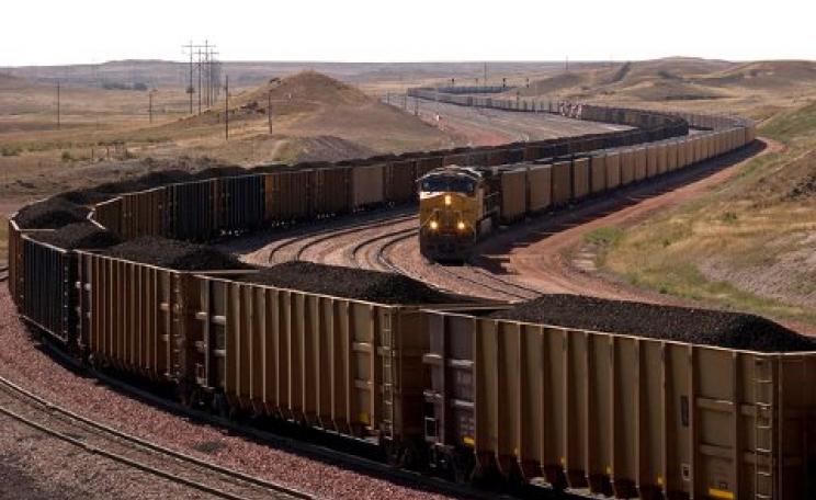 Coal trains near North Antelope Rochelle Mine in the Powder River Basin, Wyoming. Photo: Kimon Berlin via Flickr.
