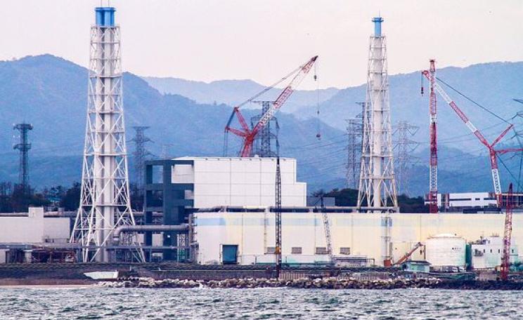 The damaged Fukushima Daiichi Nuclear Power Station as seen during a sea-water sampling boat journey, 7 November 2013. Photo: David Osborn / IAEA Imagebank via Flickr (CC BY-SA 2.0).