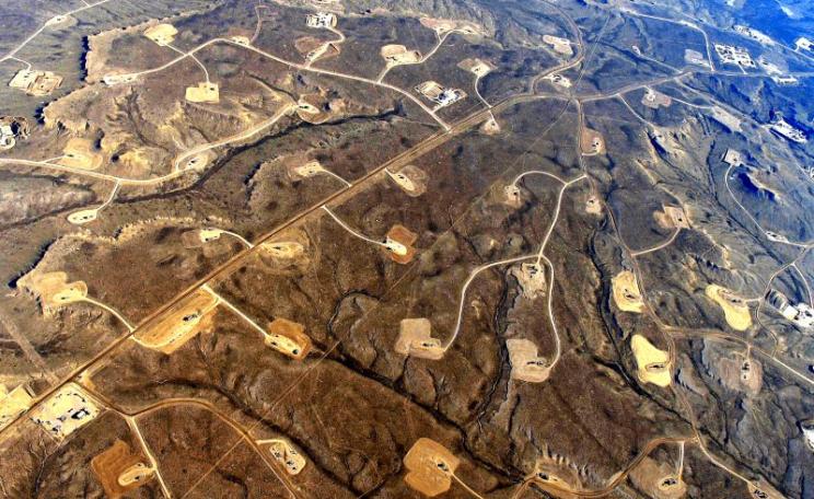 Coming to the UK soon? A fracked landscape in Wyoming, USA. Photo: Simon Fraser University via Flickr (CC BY).