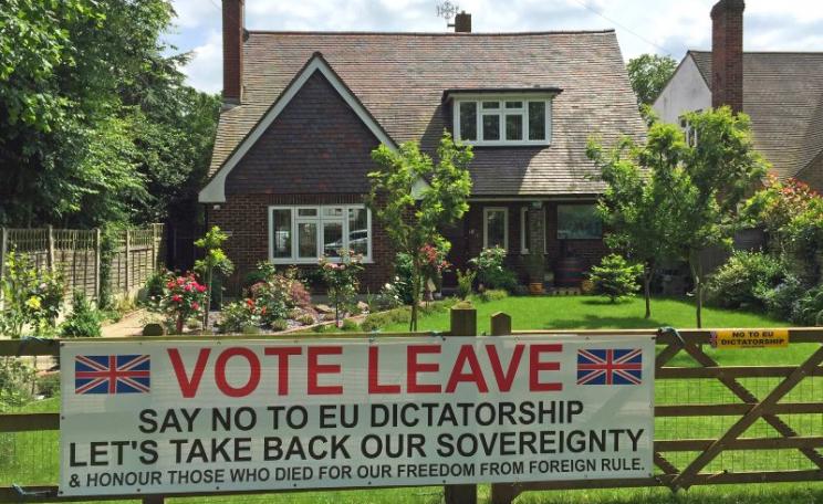 'Leave' banner in Epping, South of London, UK, 19th June 2016. Photo: diamond geezer via Flickr (CC BY-NC-ND).