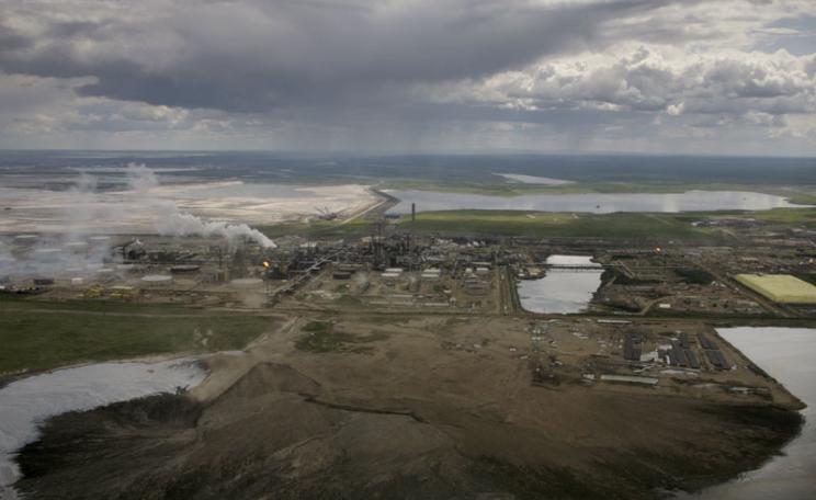 Tar sands oil refinery from the air