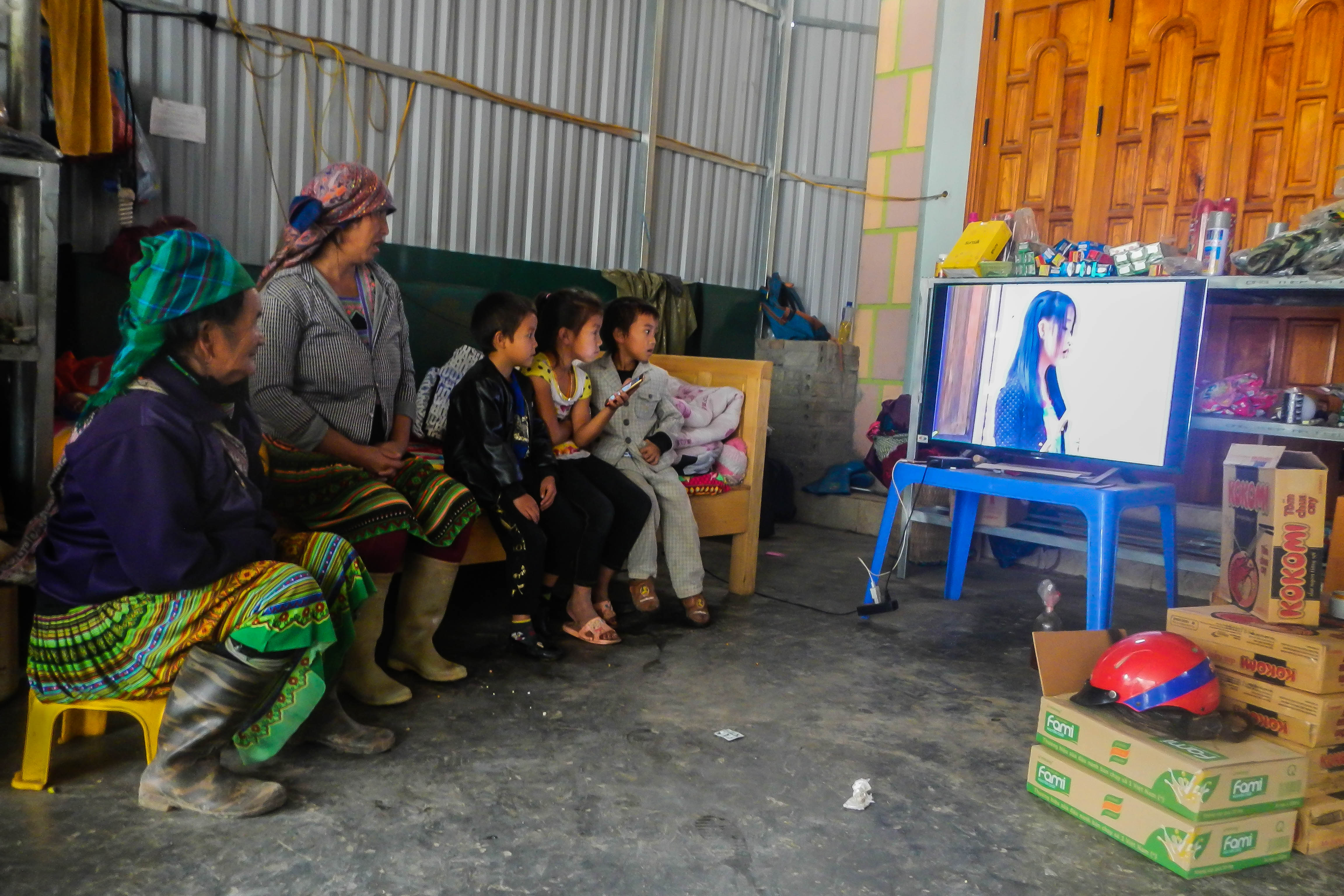 Locals catch up on a soap opera