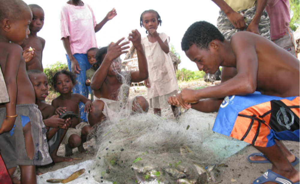 Fishermen from Andrakaraka examine their catch
