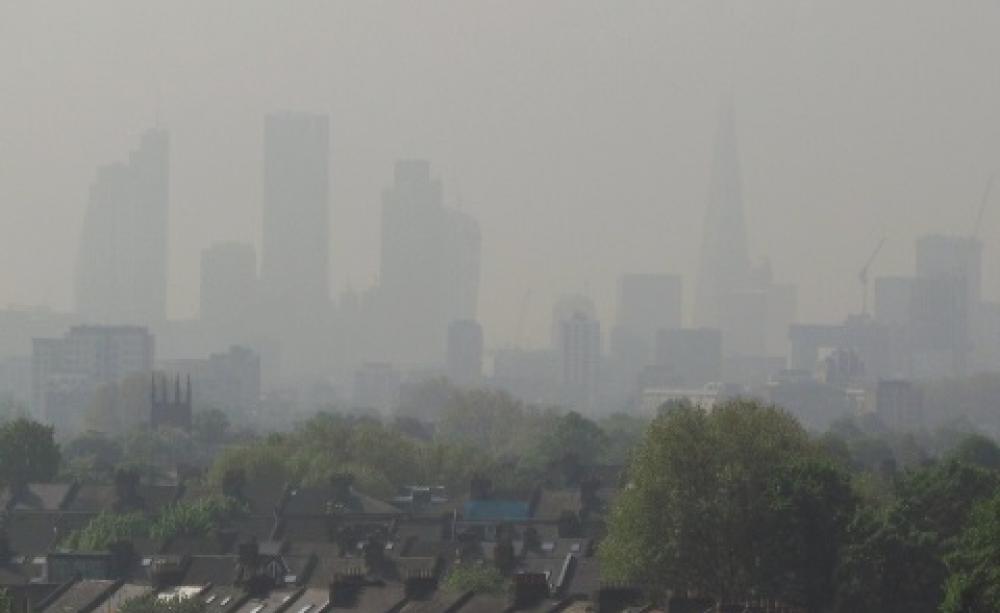 Air Pollution Level 5, London, April 30 2014. Photo: David Holt via Flickr.