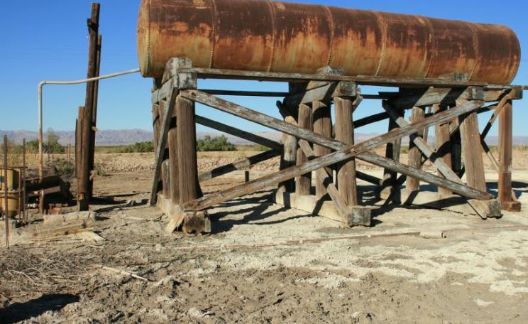 Old water tank in Niland, California. Photo: Kevin via Flickr (CC BY-NC-SA).