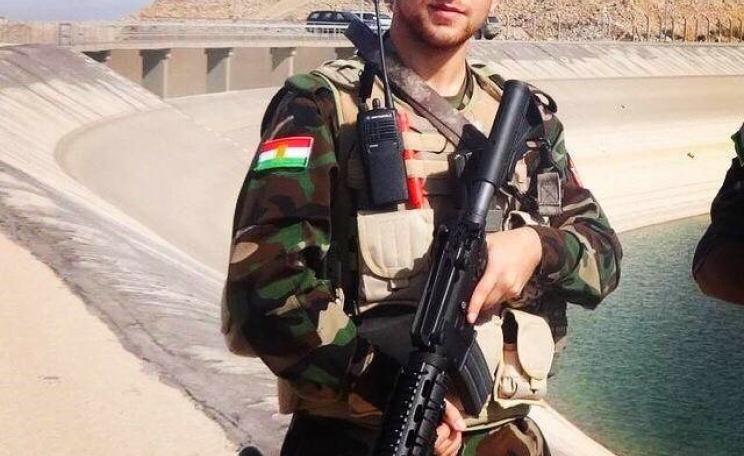 Kurdish Peshmerga soldier on guard at the Mosul Dam, 31st December 2014. Photo: Claus Weinberg via Flickr (CC BY).